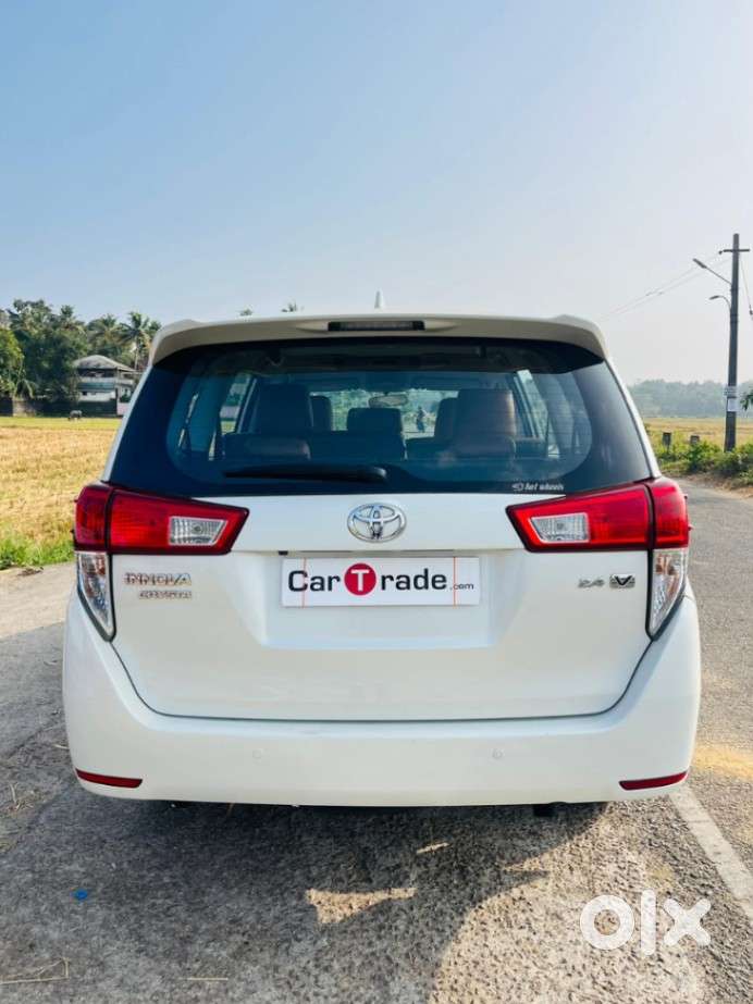 Toyota Innova Crysta 2.4 Vx Mt 8s, 2018, Diesel