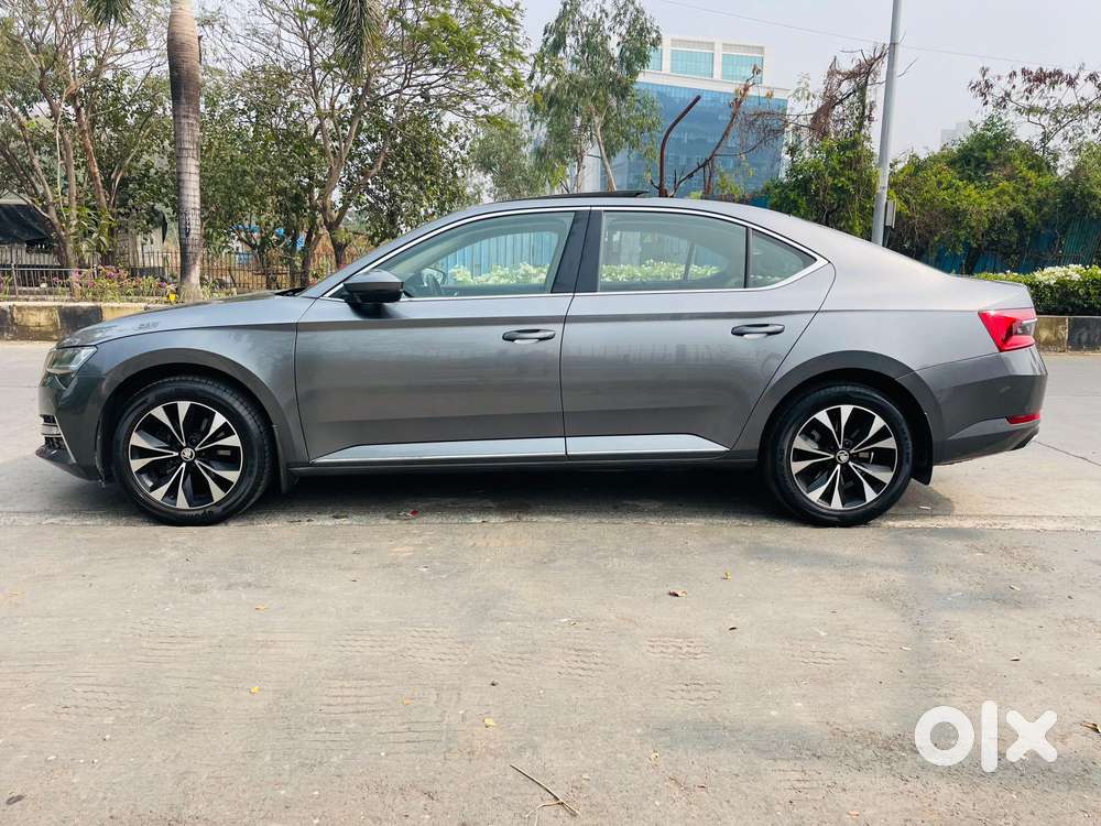 Skoda Superb 2.0 L&k Tsi At, 2022, Petrol