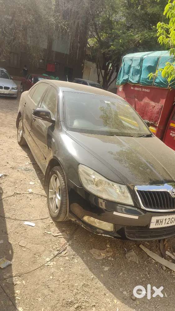 Skoda Laura 2012 Diesel 100000 Km Driven