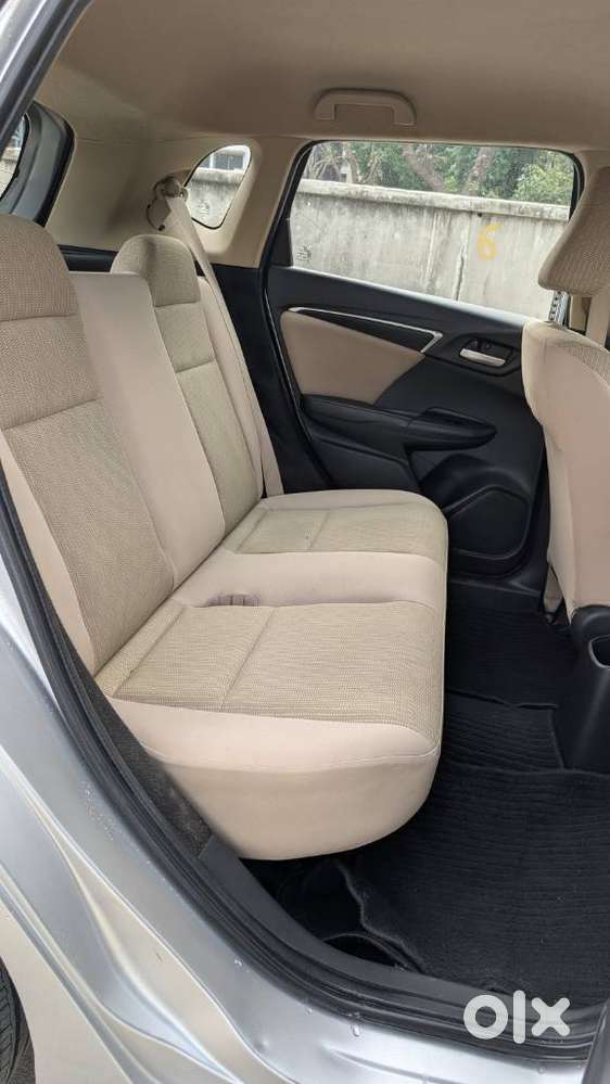 Honda Jazz V Automatic, 2016, Petrol