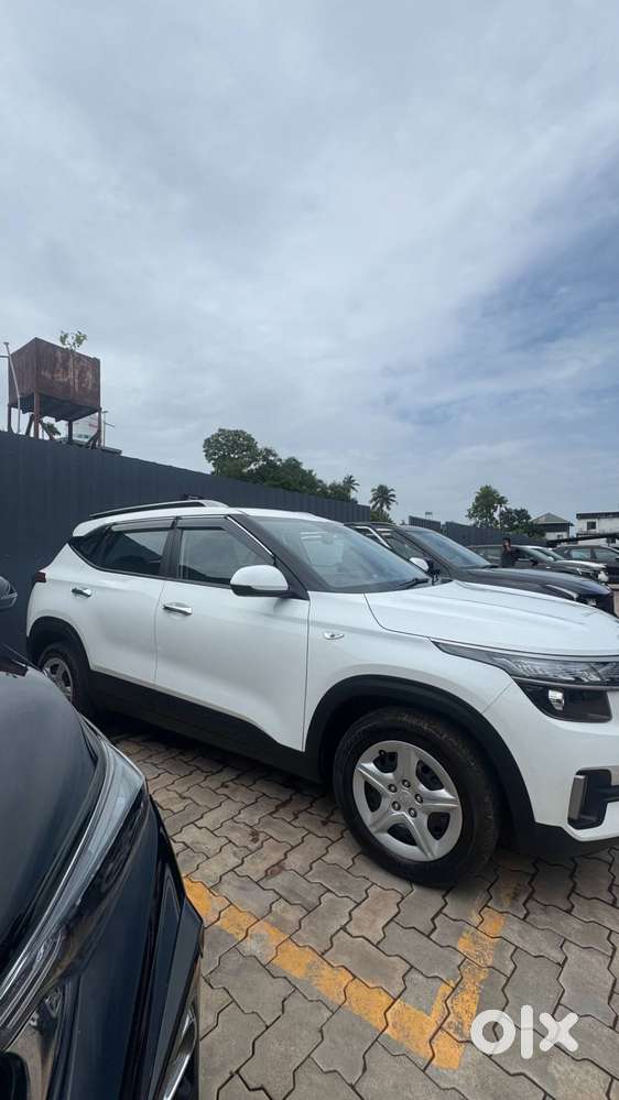 Kia Seltos Hte 1.5l Diesel 2020 White (with Lcd Infotainment System)