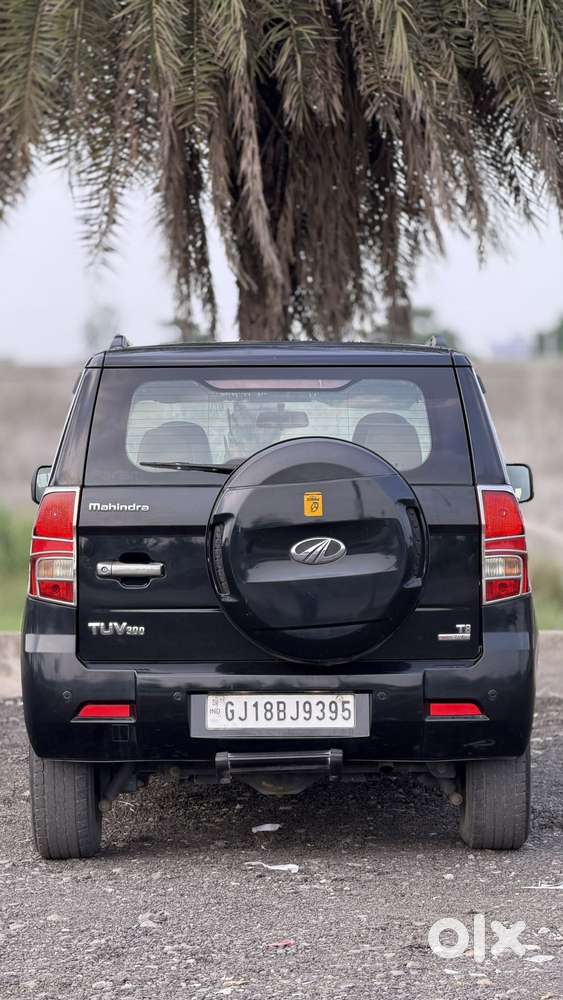 Mahindra Tuv 300 T8 Amt, 2018, Diesel