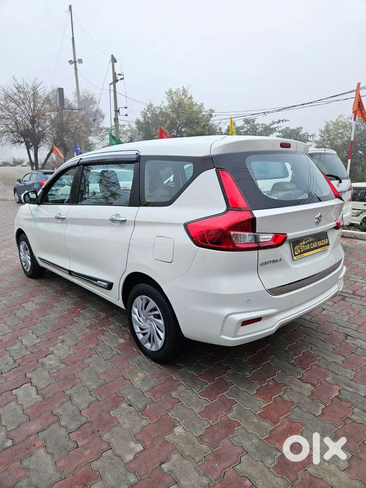 Maruti Suzuki Ertiga 2022-2023 Vxi Cng, 2022, Cng & Hybrids