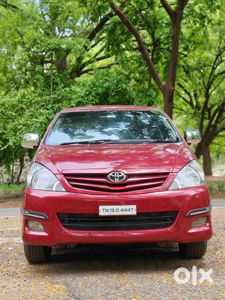 Toyota Innova 2.5 G (diesel) 8 Seater, 2011, Diesel
