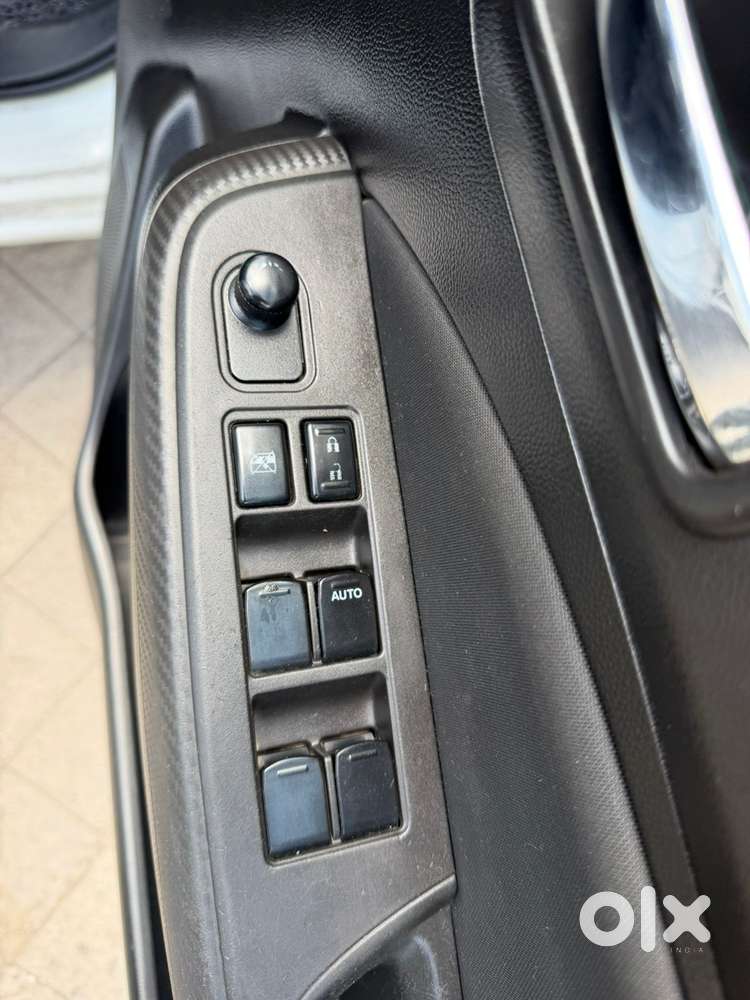 Maruti Suzuki Swift Vxi + Manual, 2019, Petrol