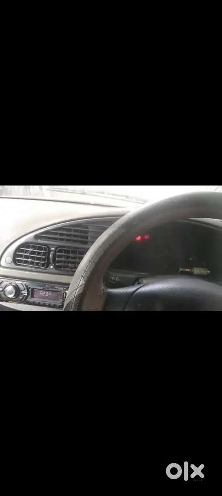 Ford Ikon 1.6 Sport 2010 Model