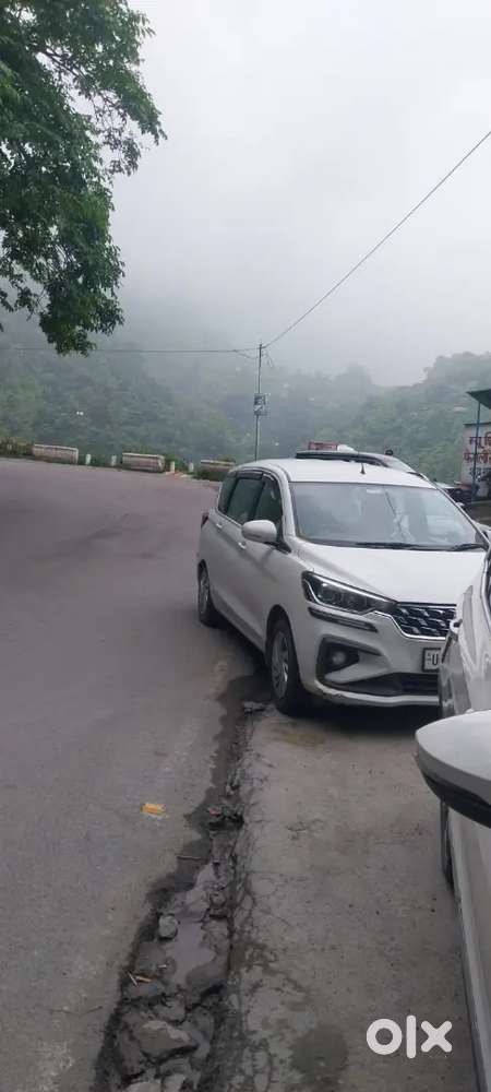 Maruti Suzuki Ertiga Vxi 2025