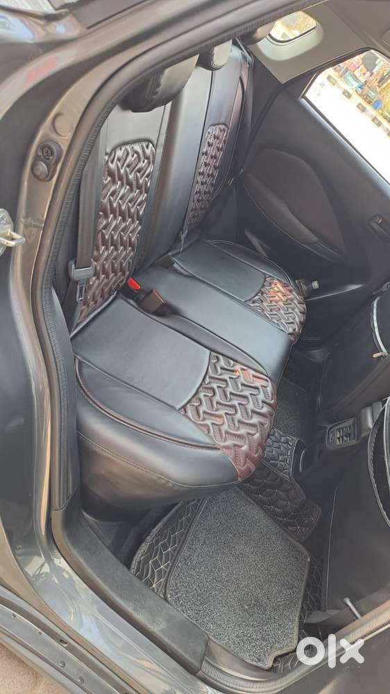 Maruti Suzuki Fronx Delta Plus 1.2 Ags, 2023, Petrol