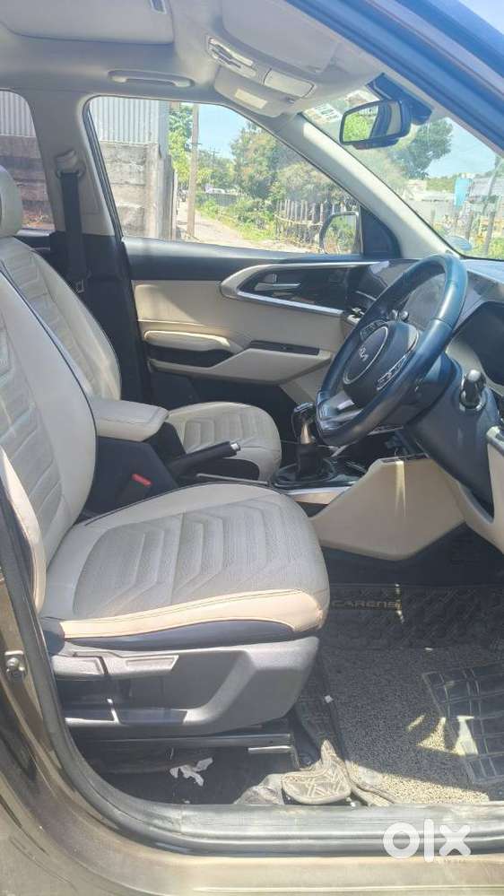 Kia Carens 1.4 Luxury 7 Str, 2022, Petrol