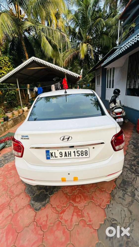 Hyundai Xcent 2014 Petrol Well Maintained
