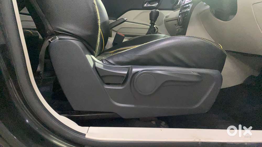 Mahindra Xuv300 W8 Diesel, 2019, Diesel