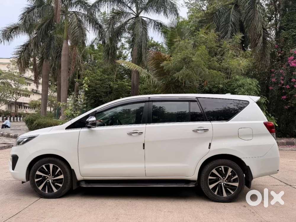 Toyota Innova Crysta [2020-ongoing] 2.4 Zx At 7 Str, 2022, Diesel