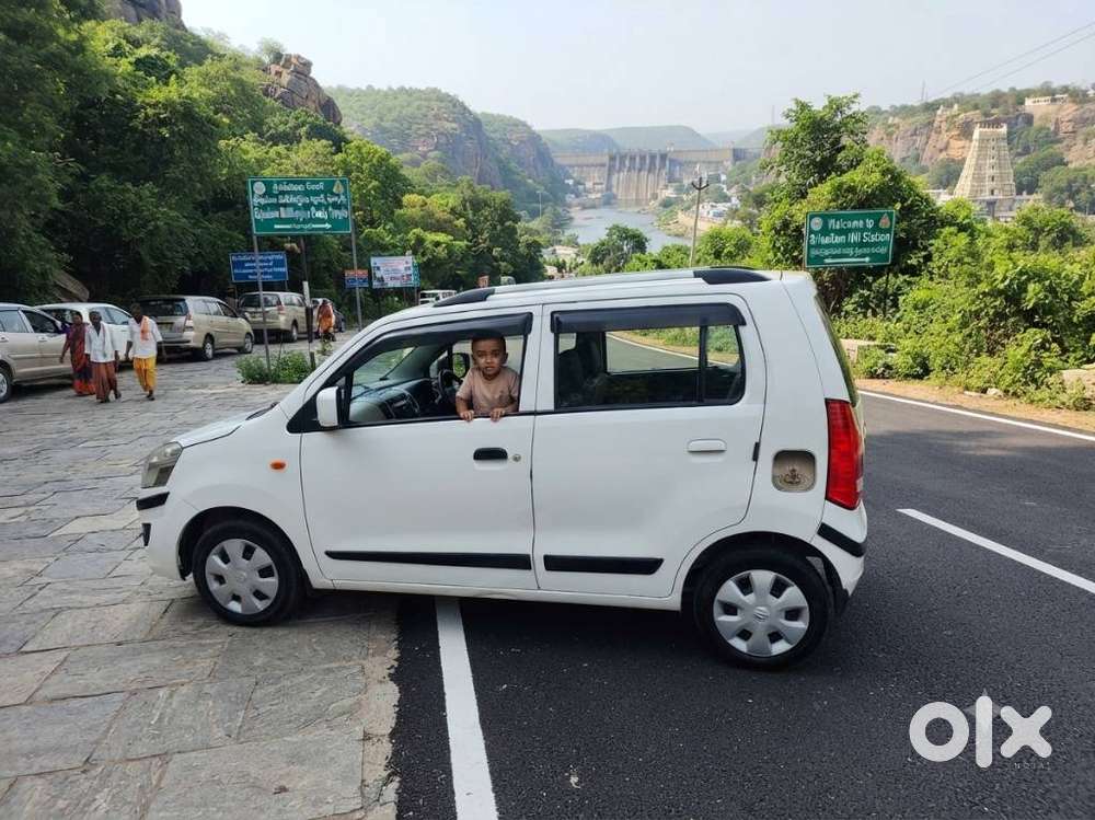 Maruti Suzuki Wagon R Vxi 1.0, 2018, Petrol