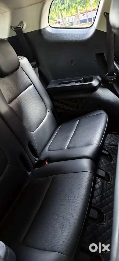 Single Hand Neat And Clean Showroom Condition Car