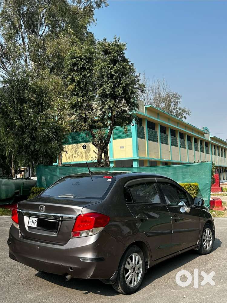 Honda Amaze 2nd Gen 2014 Diesel Well Maintained