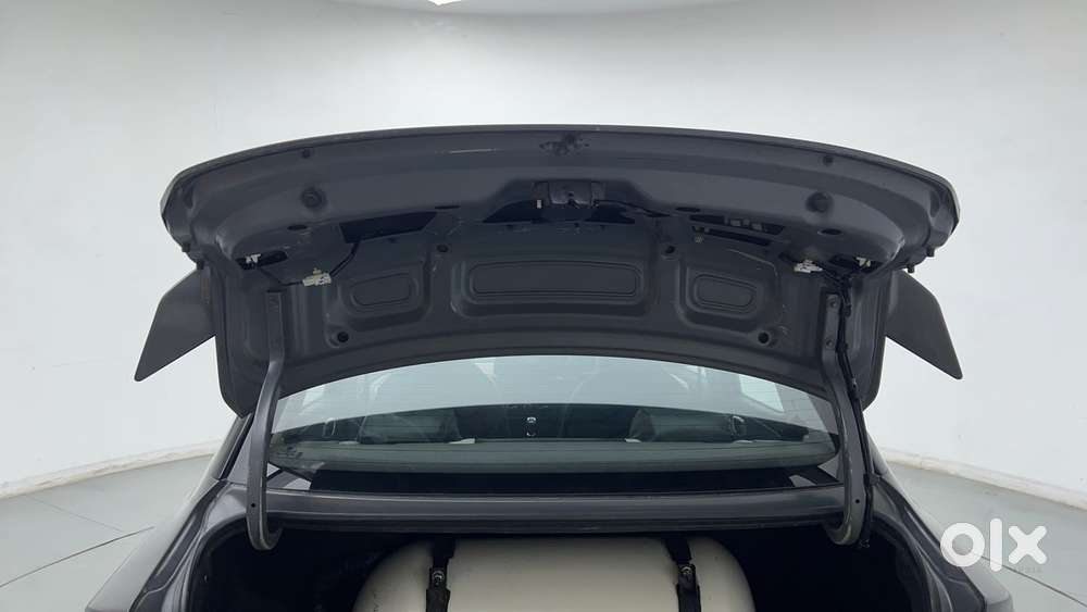 Hyundai Aura 1.2 Sx Cng, 2023, Cng & Hybrids