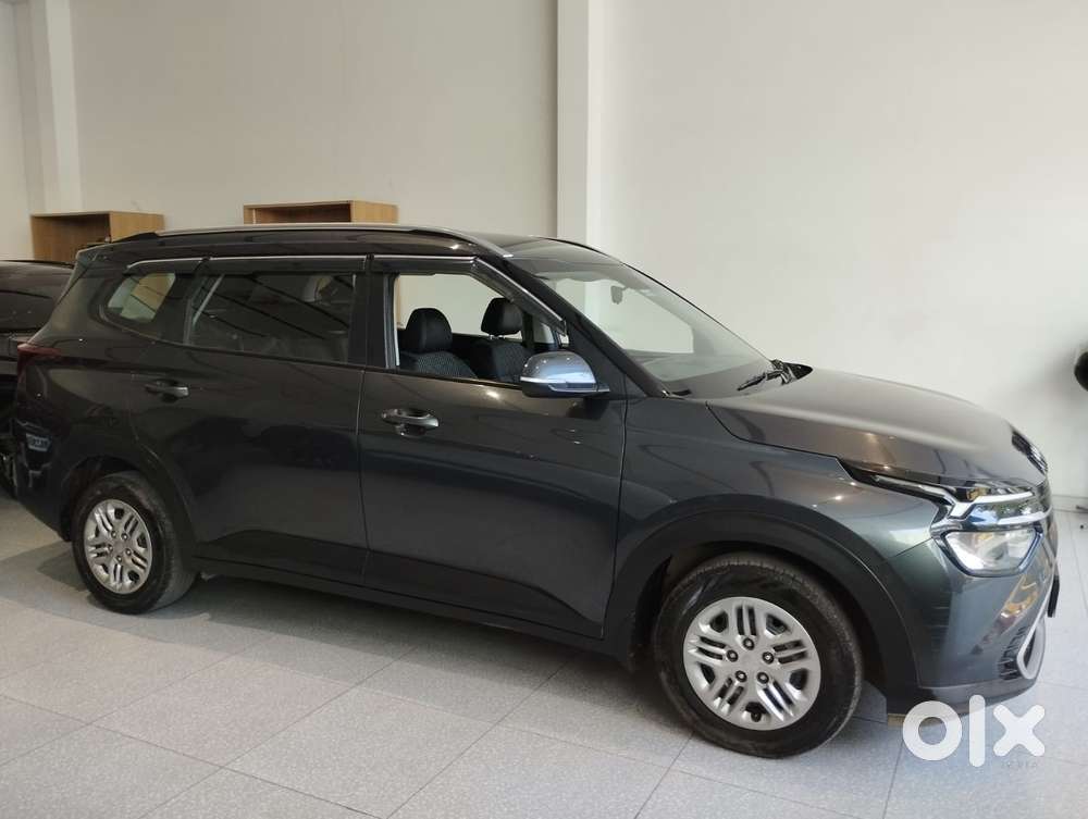 Kia Carens 1.5 Prestige 7 Str, 2023, Petrol