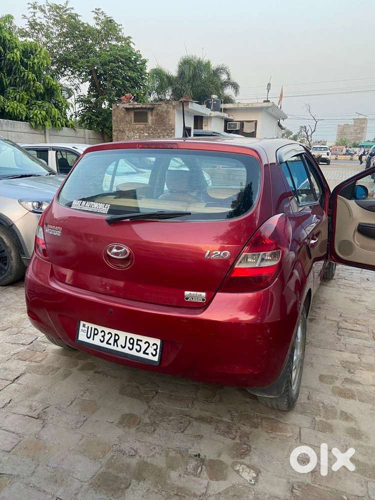 Hyundai I20 2009-2011 Asta, 2011, Petrol