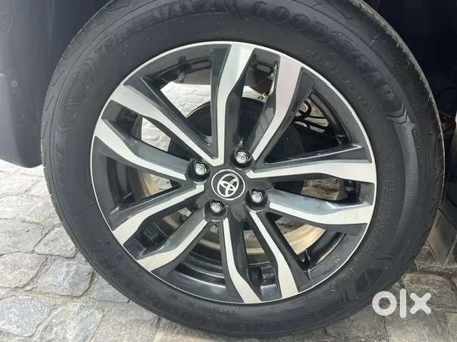 Toyota Urban Cruiser Taisor V 1.0 Petrol Mt, 2024, Petrol