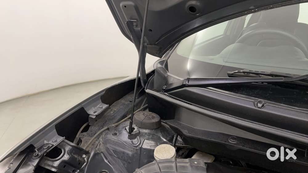 Maruti Suzuki Swift Amt Zxi, 2019, Petrol