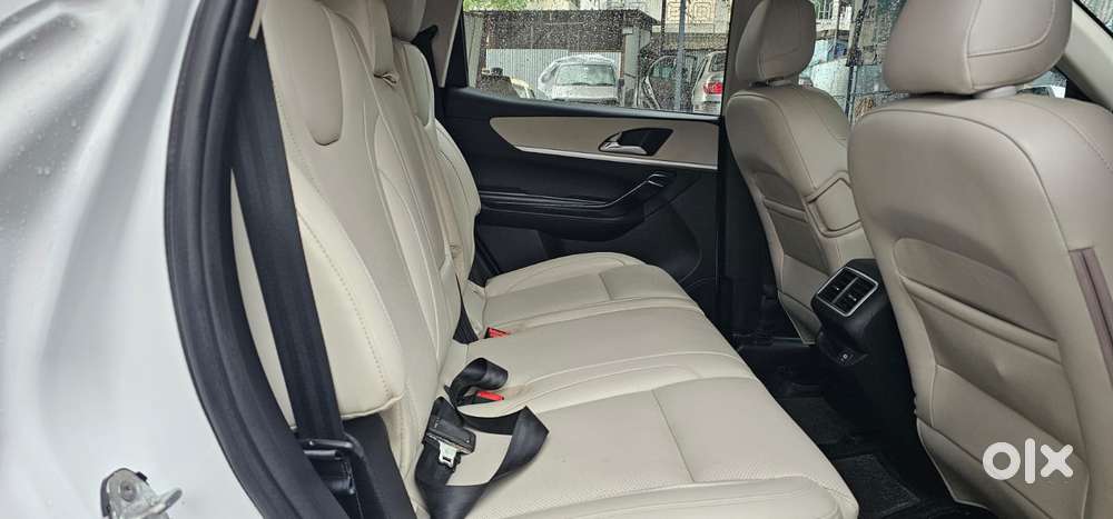 Mahindra Xuv700 2.2 Ax 7 Diesel Mt Luxury Pack Str, 2023, Diesel
