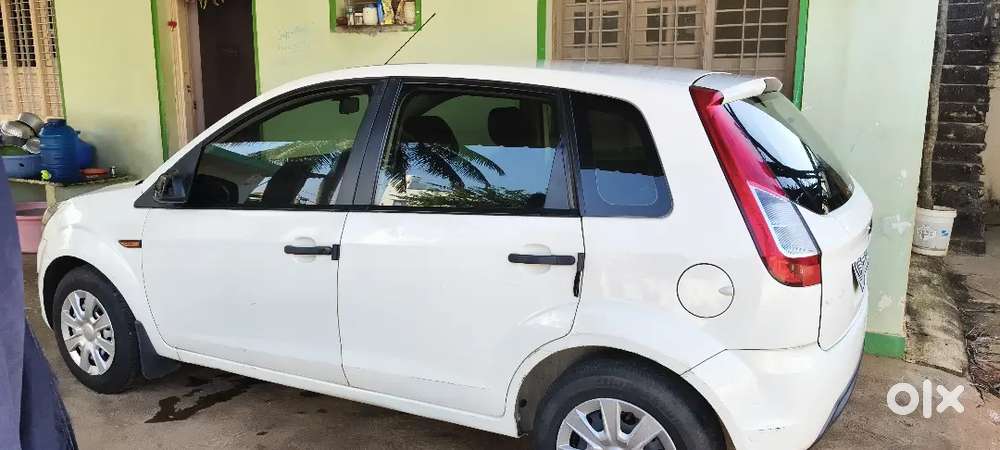 Ford Figo 80 Percenti Tires Document Running Saw Romantic