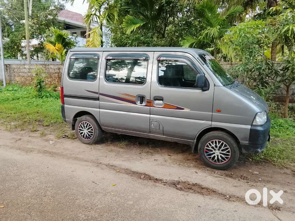 Good Condition Vehicle Model 2022 5 Ceat Ac Cng