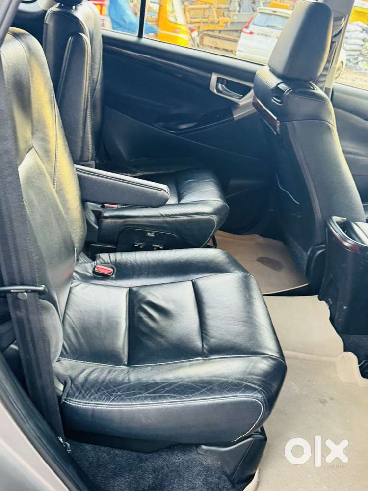 Toyota Innova Crysta Zx 2.4 Diesel 7 Seater, 2016, Diesel
