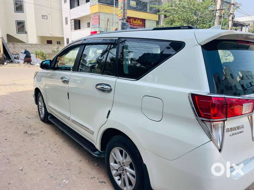 Toyota Innova Crysta 2.4 V, 2018, Diesel