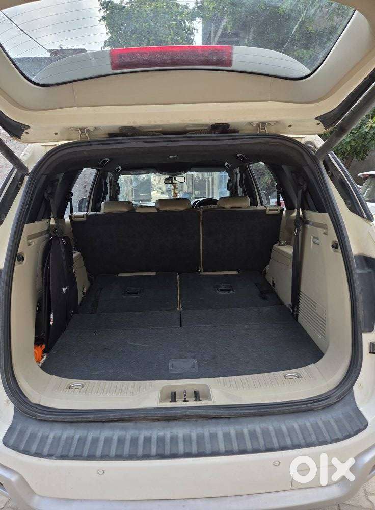 Ford Endeavour 2.2 Titanium At 4x2, 2016, Diesel
