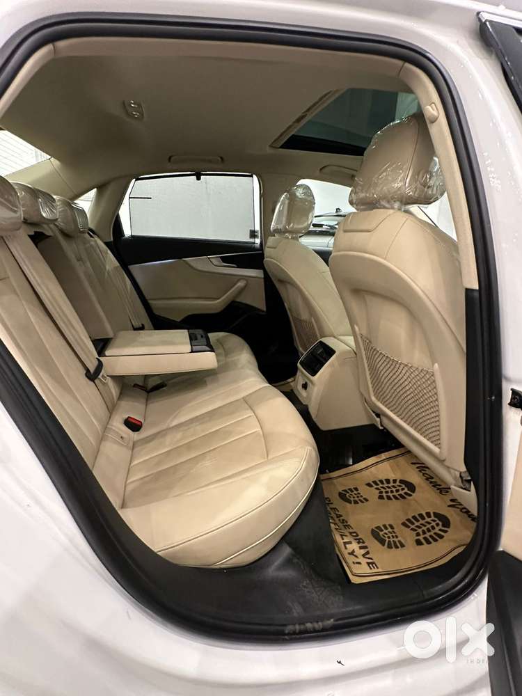 Audi A4 1.8 35 Tfsi Premium Plus, 2023, Petrol