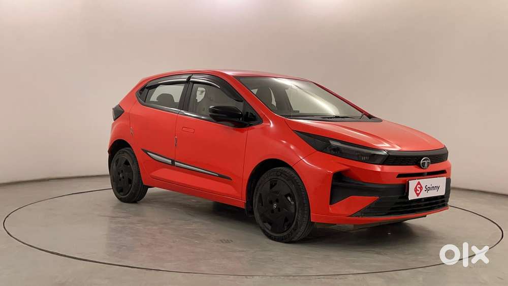 Tata Altroz 1.2 Xza Petrol Dct, 2025, Petrol