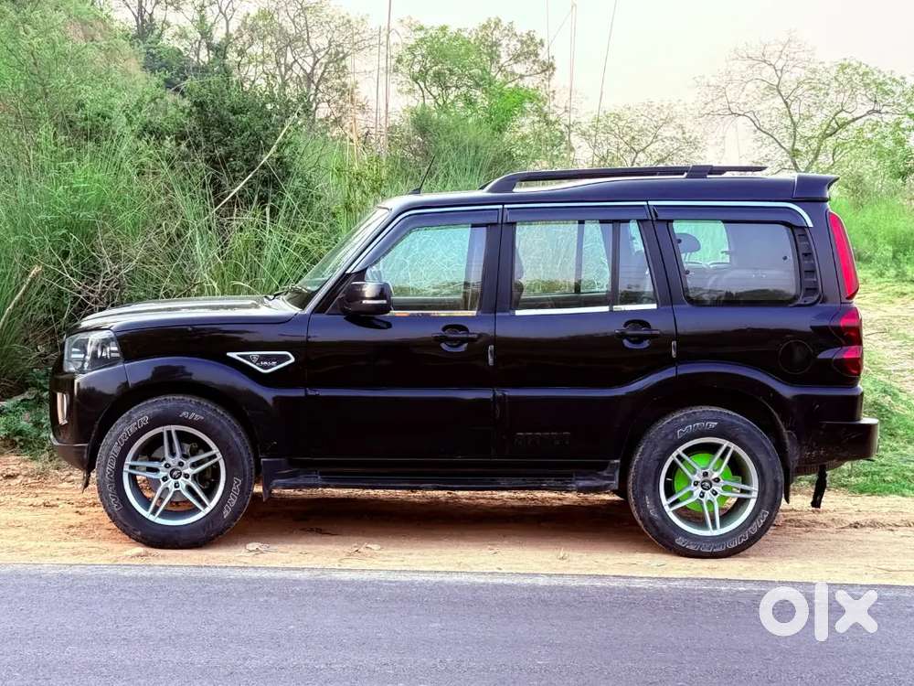 Mahindra Scorpio Classic 2022 Diesel Manual
