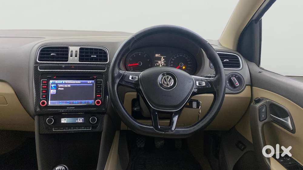 Volkswagen Vento 1.6 Highline, 2016, Petrol