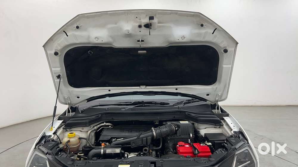 Mahindra Xuv 3xo Ax5l 1.2 Petrol At, 2024, Petrol