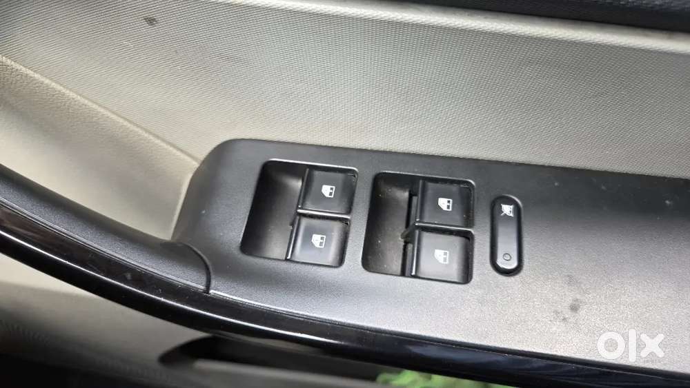 Tata Tiago 2017 Petrol 126000 Km Driven