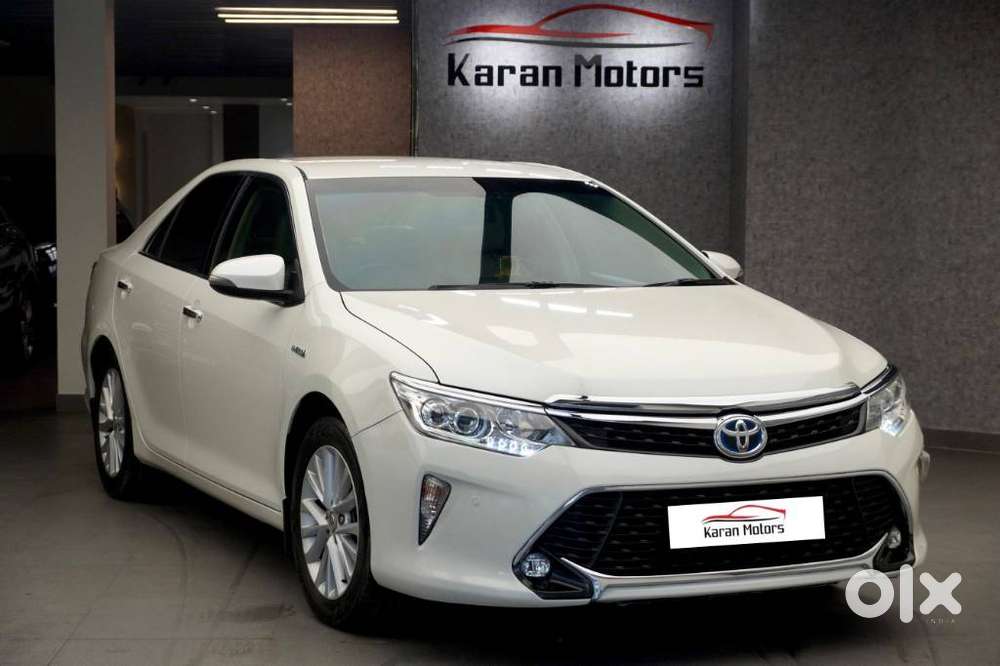 Toyota Camry Hybrid, 2017, Petrol
