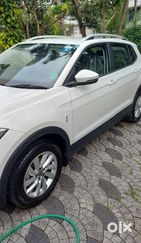Volkswagen Taigun 2023 Petrol 14000 Km Driven