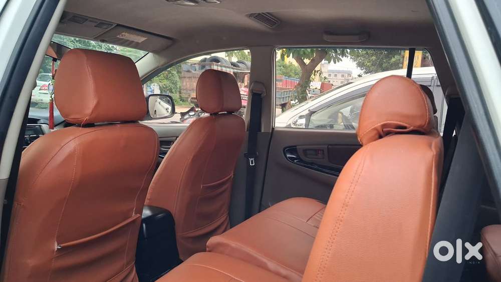 Toyota Innova 2.5 G (diesel) 8 Seater, 2016, Diesel