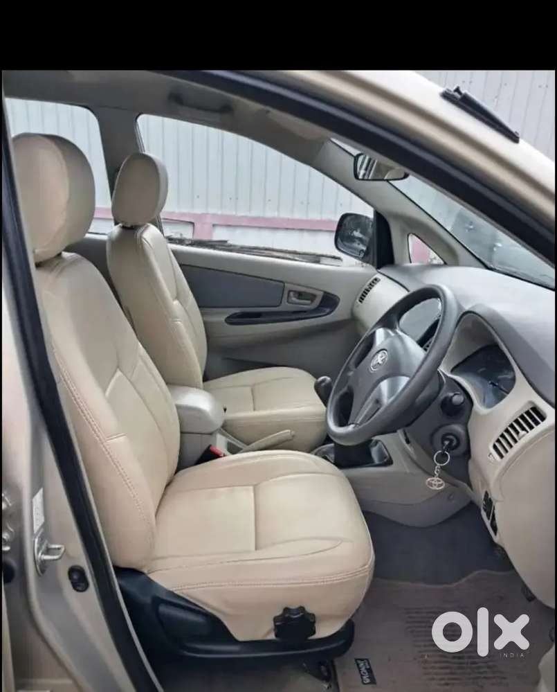 Toyota Innova 2014 Diesel 60800 Km Driven
