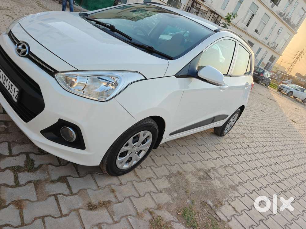 Hyundai Grand I10 Sportz 1.2 Kappa Vtvt, 2015, Petrol