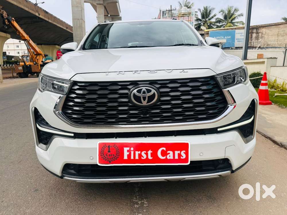 Toyota Innova Hycross 2.0 Zx (o) Hybrid 7 Str, 2023, Petrol