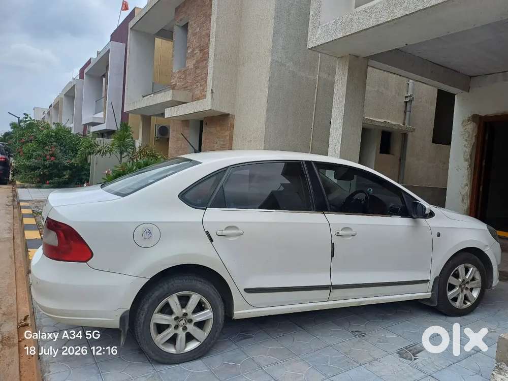 Skoda Rapid 1.6 2014