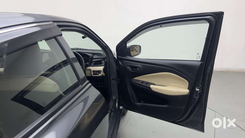 Toyota Glanza 1.2 E, 2024, Petrol