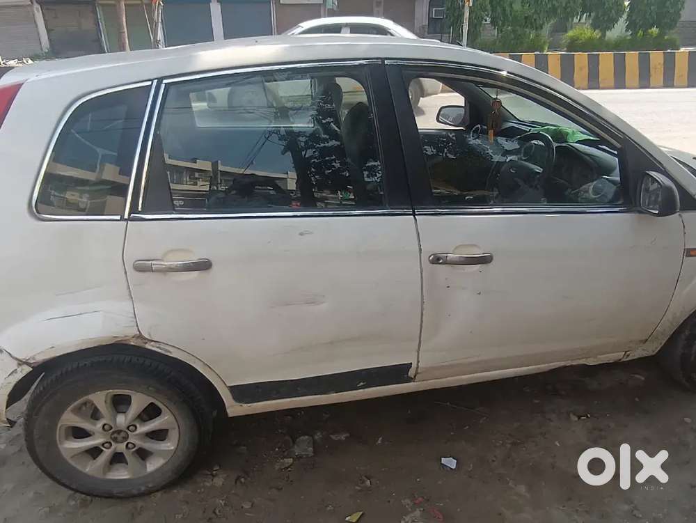 Ford Figo Diesel Titanium 2012