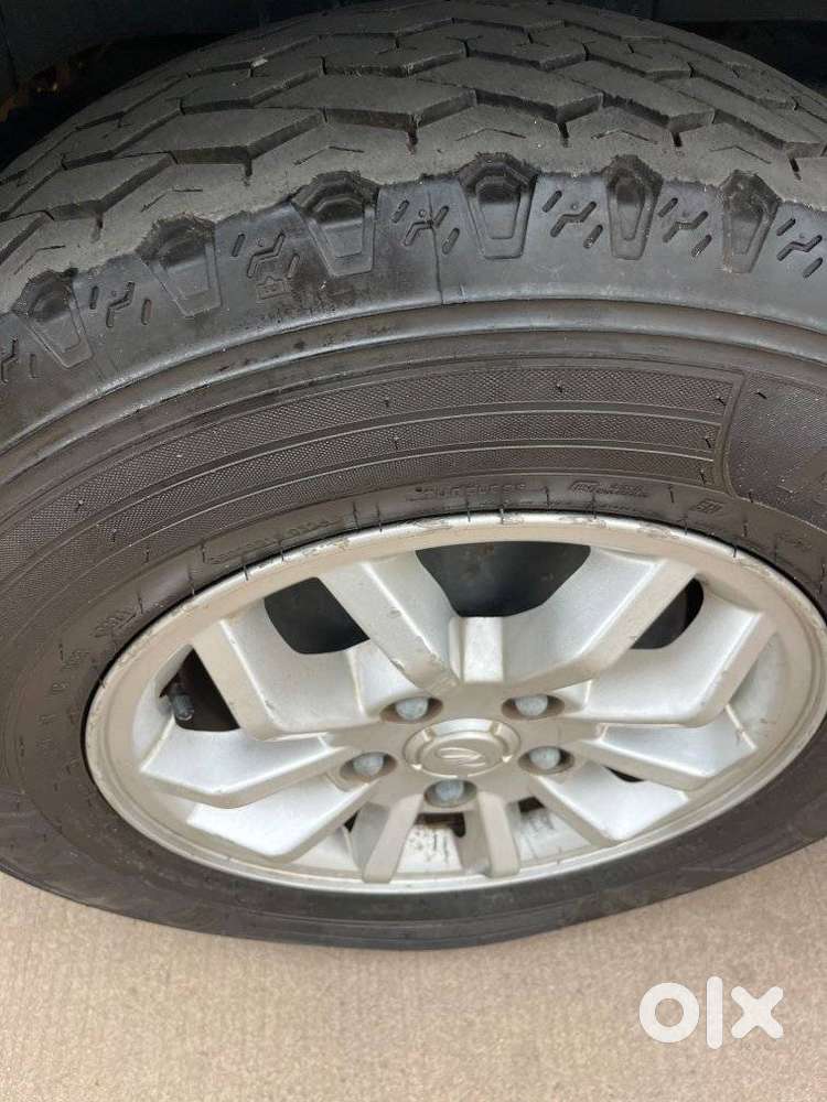 Mahindra Tuv 300 Mhawk100 T8, 2018, Diesel