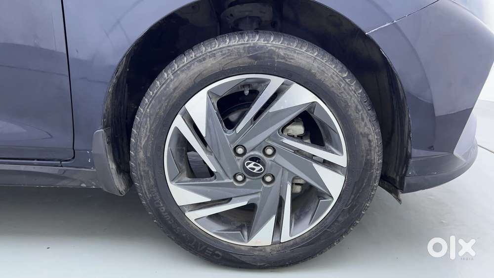 Hyundai I20 Asta (o) 1.2 Mt, 2023, Petrol