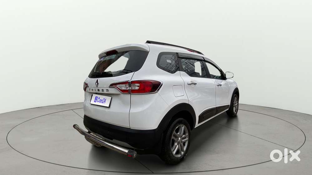 Renault Triber Rxz, 2024, Petrol