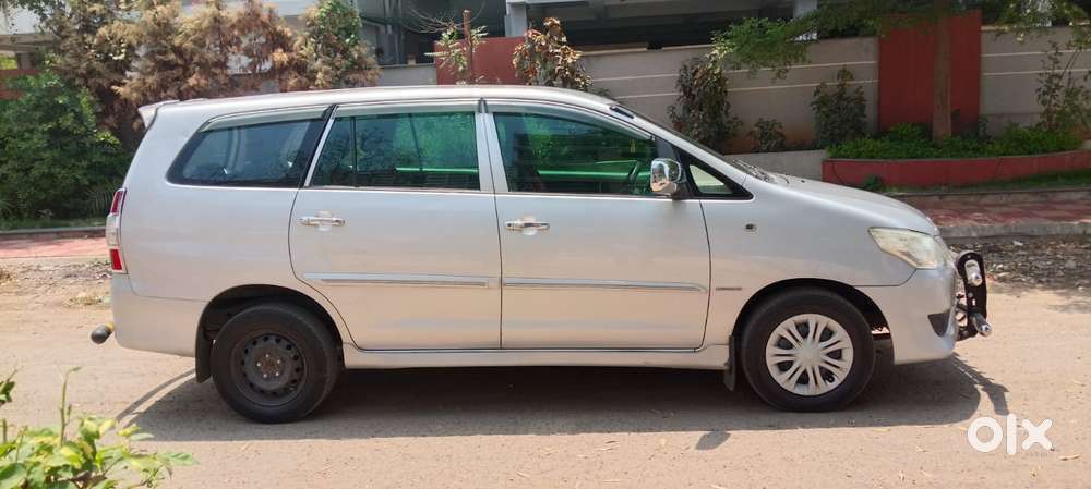Toyota Innova 2.5 G (diesel) 7 Seater, 2013, Diesel
