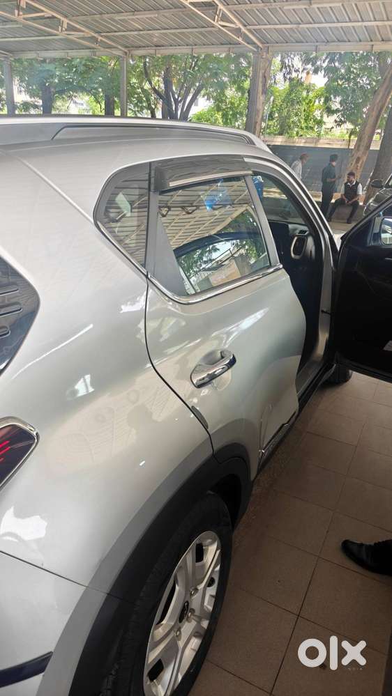 Kia Sonet Petrol 2022